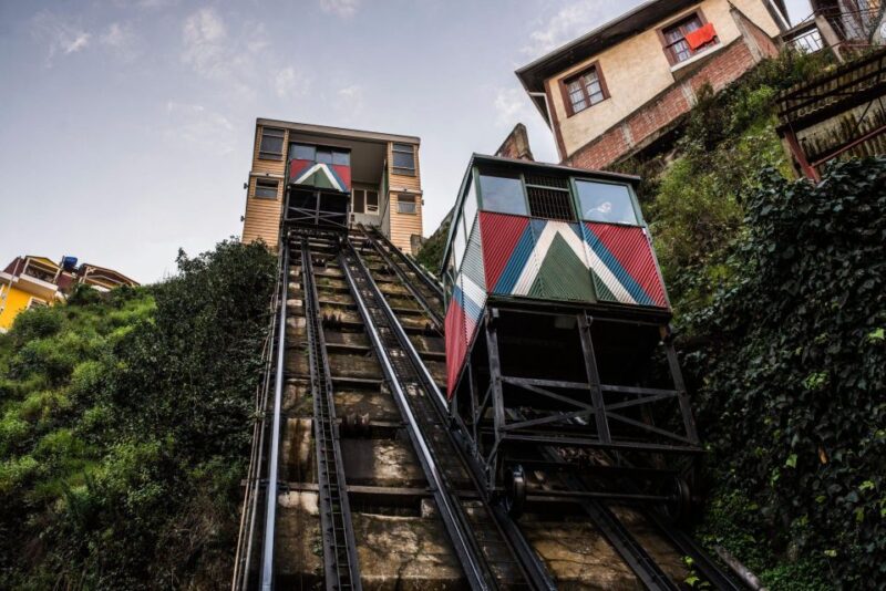 Valparaiso: Guided Walking Tour With Ascensor Rides - Recommended Traveler Types
