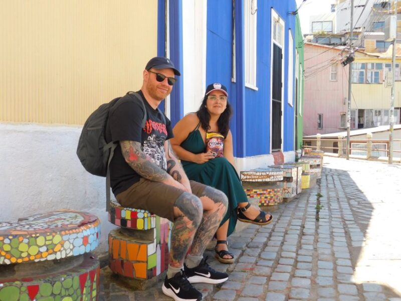 Valparaíso on Foot and Color: Discover Its Hidden Treasures - Insider Narratives and Local Culture
