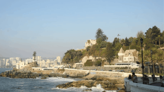 Valparaíso: Private Full Day Sightseeing Tour - Historical Significance of Valparaíso