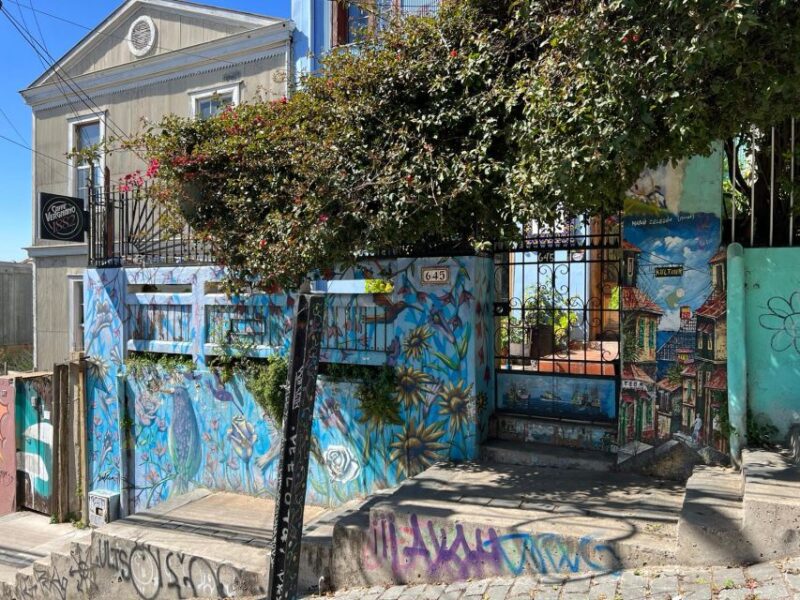 Valparaiso: Street Art Tour + Lunch in a Small Group - Logistics and Pickup