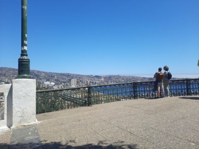 Valparaiso: Tour,Elevator,Open Sky Gallery,Historical Center - Exploring the Open Sky Gallery