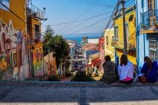 Valpo in 1 Day: Authentic + Famous! Semi-Private Walking Tour & Public Transport - Key Points