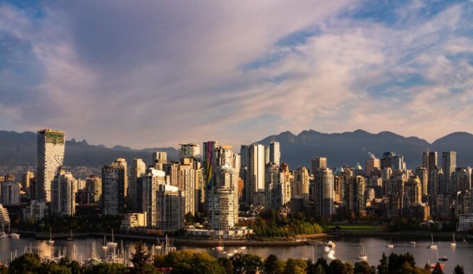 Vancouver: 24 or 48-Hour Hop-On Hop-Off Trolley Tour Pass - Exploring Neighborhoods and Landmarks