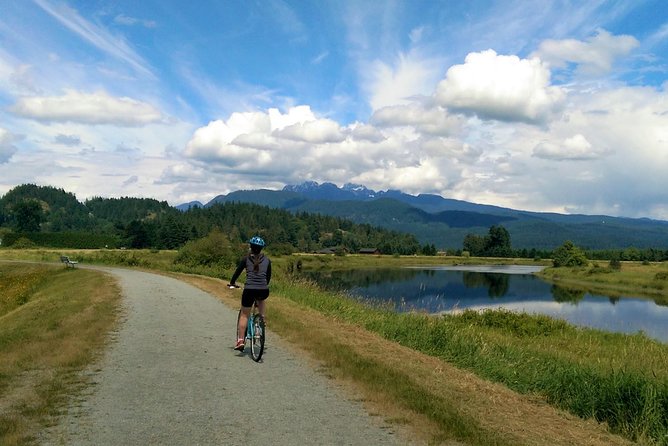 Vancouver Biking and Hiking Tour Including Lunch - Accessibility and Accommodations