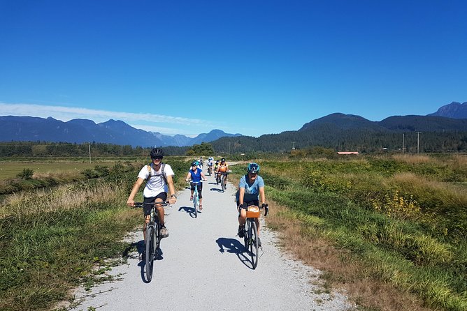 Vancouver Biking and Hiking Tour Including Lunch - Group Size