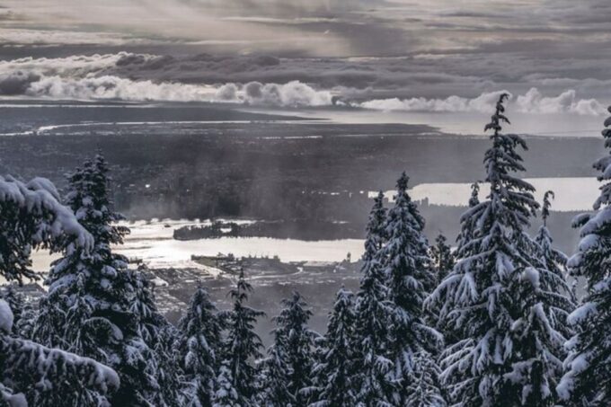 Vancouver Capilano Canyon Light&Peak of Christmas in Grouse - Private Group Option