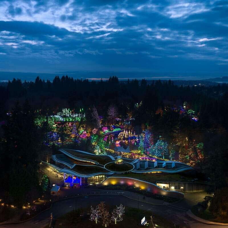 Vancouver: Christmas Lights Karaoke Trolley Tour - Practical Tips for a Smooth Experience