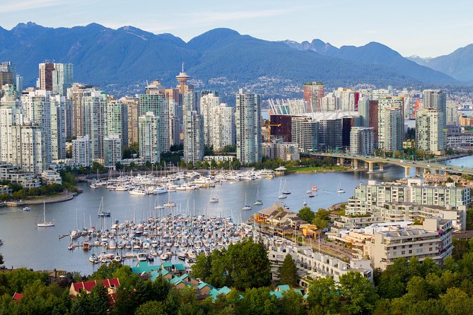 Vancouver City Finest Plus Mountain Adventure (Full Day Private Tour) - Breathtaking Capilano Suspension Bridge