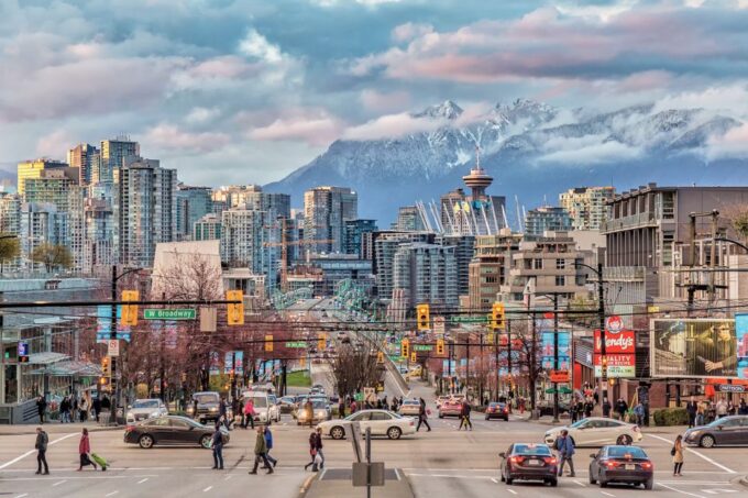 Vancouver: City Highlights Private Tour - Exploring Chinatown