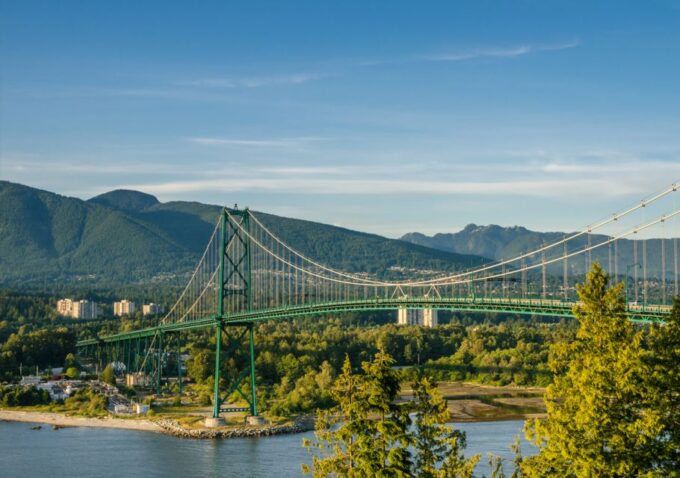 Vancouver: City Highlights Tour With Hotel Transfers - Transportation and Transfers