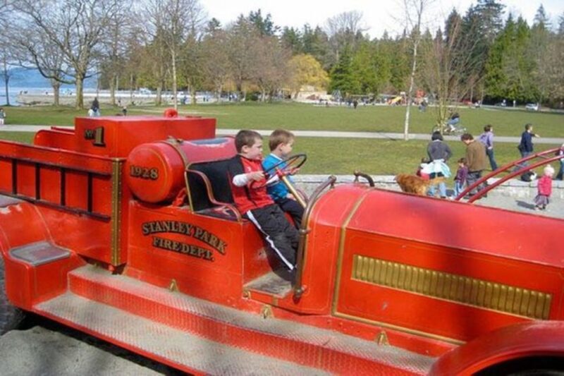 Vancouver City Sightseeing -Kids Special Tour Private - Languages and Personalization