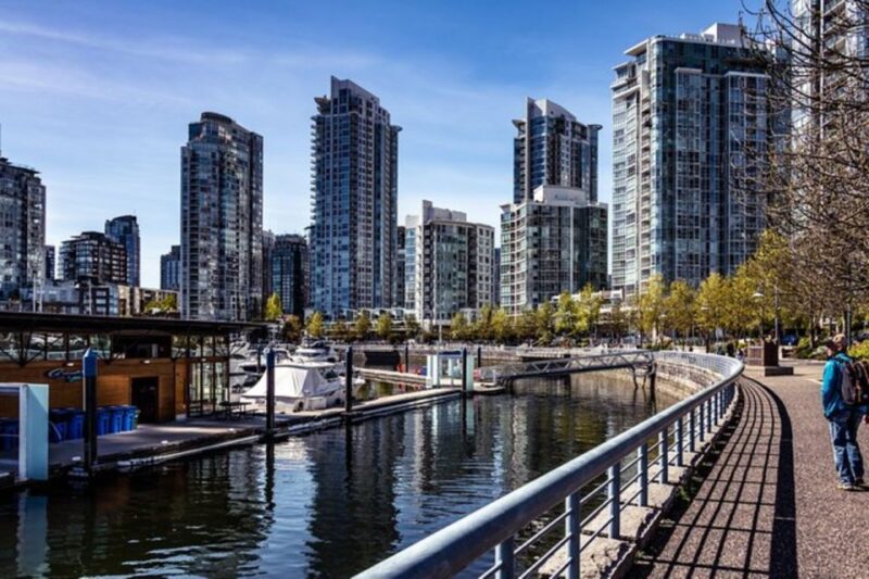 Vancouver City Tour With Flyover Canada & Vancouver Lookout - Inclusions