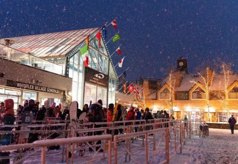 Vancouver City Tour With Look Out and Whistler Highlights - Language and Group Size