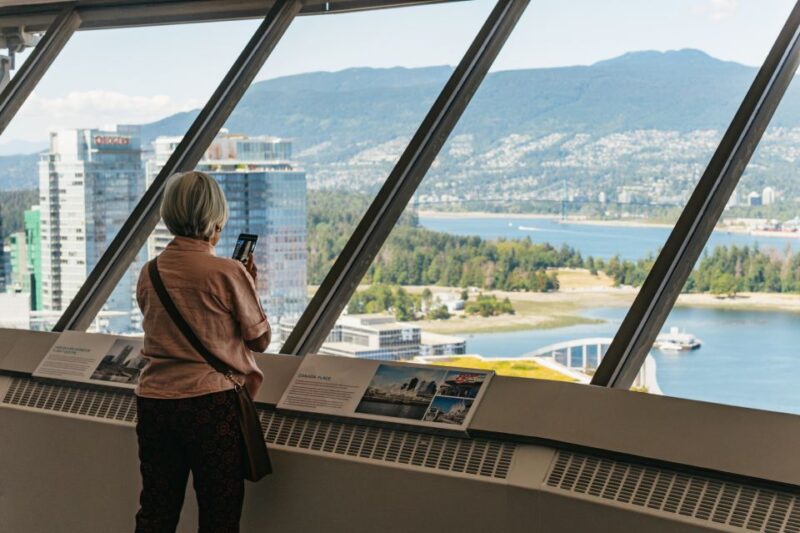 Vancouver: Entry Ticket for the Vancouver Lookout - Admission Validity and Reservation