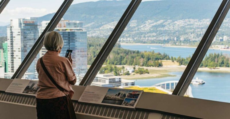 Vancouver: Entry Ticket for the Vancouver Lookout - The Vancouver Lookout Experience