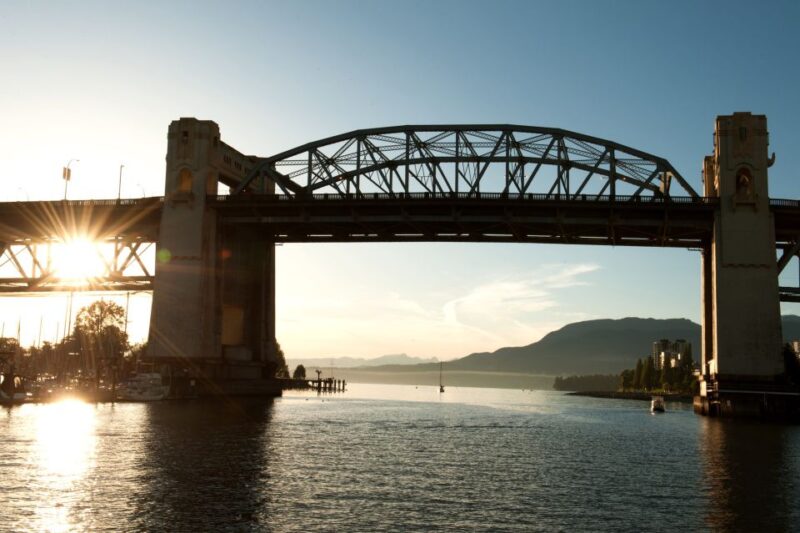 Vancouver: Evening Cruise With Dinner Buffet - Meeting Information
