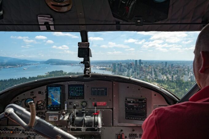 Vancouver: Extended Panorama Flight by Seaplane - Getting to the Seaplane Terminal