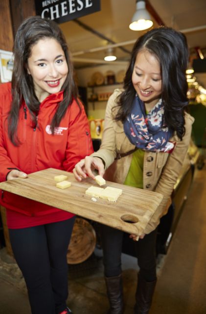 Vancouver: Granville Island Market Tour With Tastings - Customer Feedback