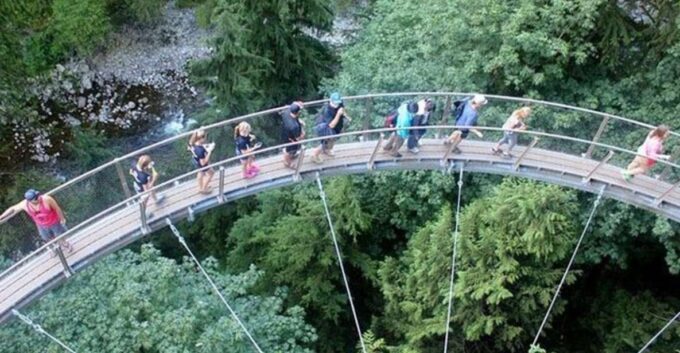 Vancouver Grouse Mountain & Capilano Suspension Bridge - Languages Offered