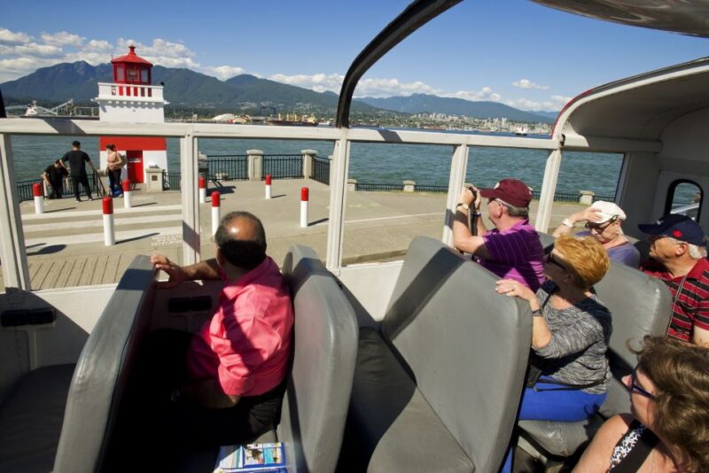 Vancouver: Guided Sunset Tour With Photo Stops - Tour Experience