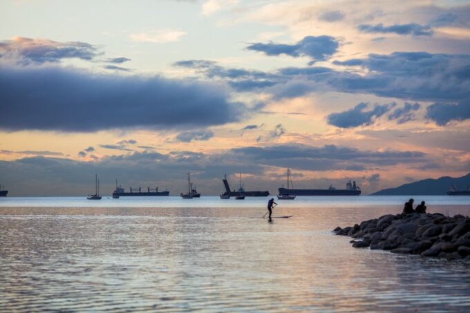 Vancouver: Guided Sunset Tour With Photo Stops - Meeting Point