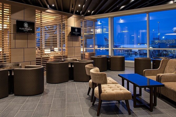 Vancouver International Airport Plaza Premium Lounge - Customer Reviews