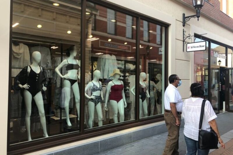 Vancouver Lay Over Shopping - Mc Arthur Glen Designer Mall - Getting to the Outlet Mall