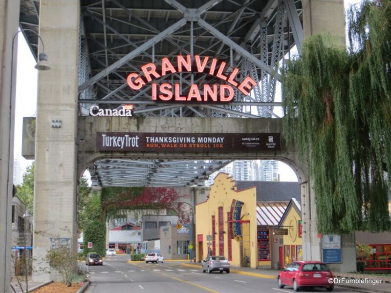 Vancouver: Private Guided City Tour With Pickup - Local Guide Experience