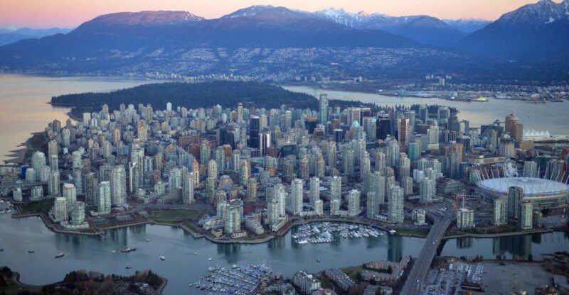 Vancouver: Private Tour With a Local - Experience and Highlights