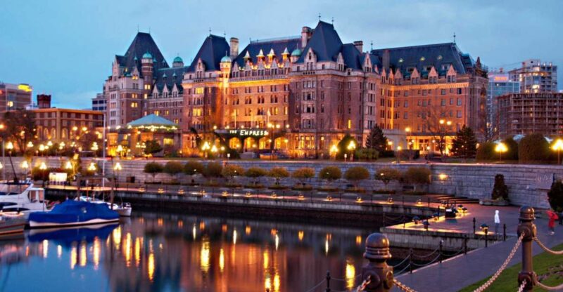 Vancouver: Private Victoria and Butchart Gardens Ferry Tour - Experience Details