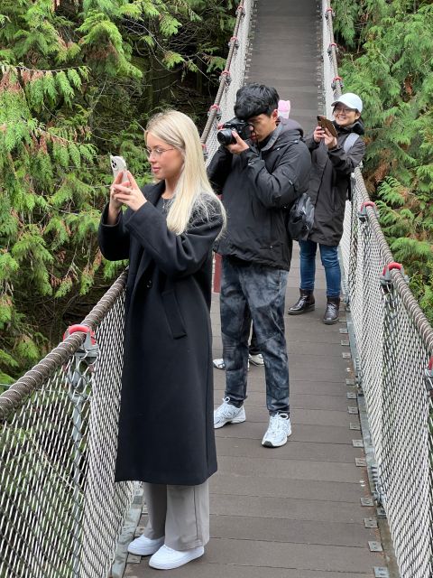 Vancouver: Rainforest Waterfall Hike and Suspension Bridge - Tour Guide Language