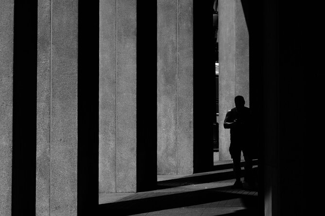 Vancouver Street Photography Tour - Pricing and Cancellation