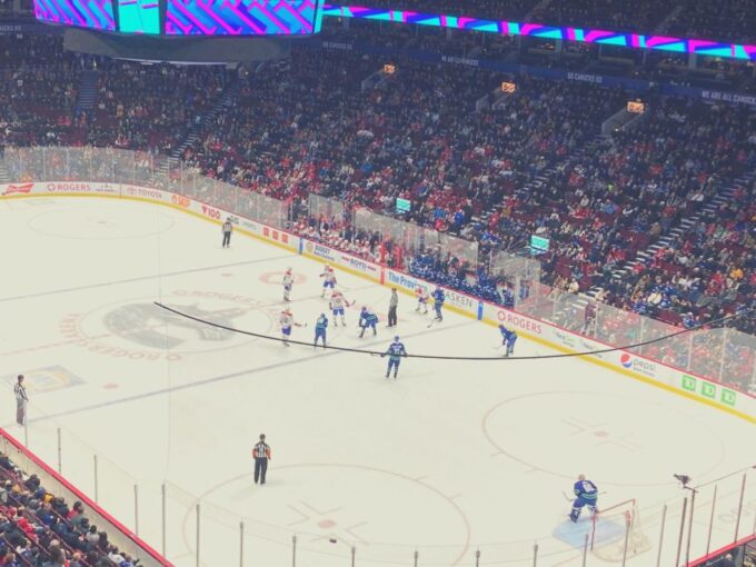 Vancouver: Vancouver Canucks Ice Hockey Game Ticket - Team and Opponents