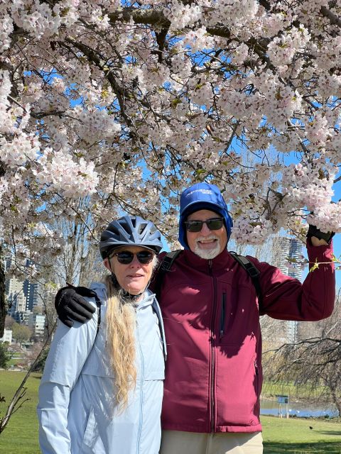 Vancouver Waterfront Guided Bike/E-Bike Tour - Biking Experience