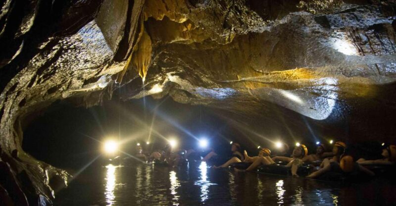 Vang Vieng: Tham Nangfar and Tham Nam Day Tour With Kayaking - Customer Reviews