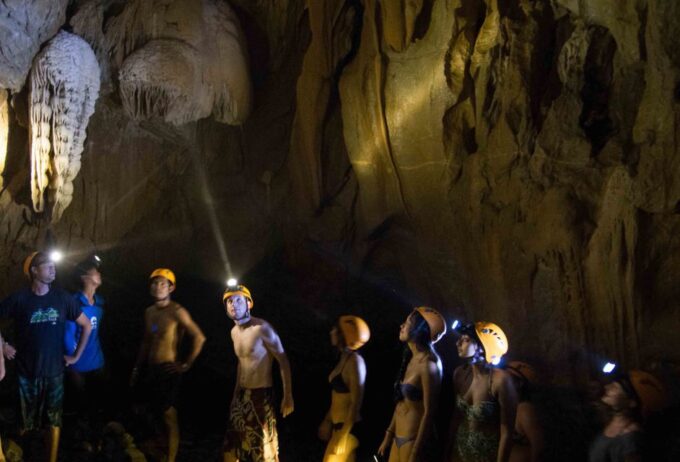 Vang Vieng: Tham Nangfar and Tham Nam Day Tour With Kayaking - River Activities