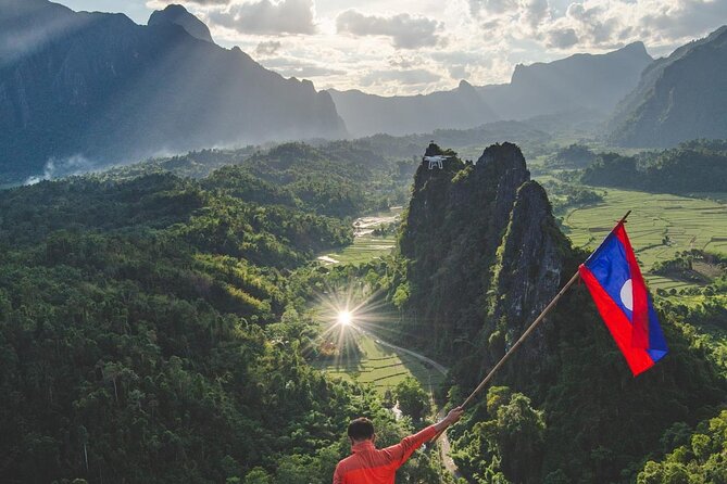 Vang Vieng Tour B - Nam Xay Viewpoint Hike & Blue Lagoon 1 Tour - Preparing for the Hike
