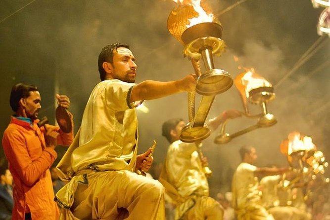 Varanasi: Boat Ride, Ghat Walk & Aarti Ceremony Tour - Inclusions and Pricing