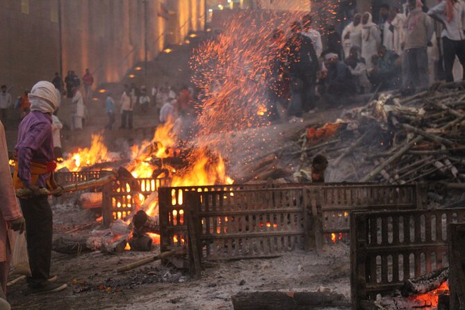 Varanasi Cremation Tour ( Full Exploration With Explaination) - Cremation Rituals