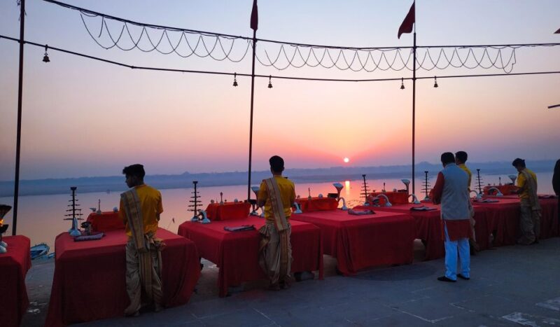 Varanasi Day Tour - Boating, Walking, Yoga Temple, Wrestling - Included Features