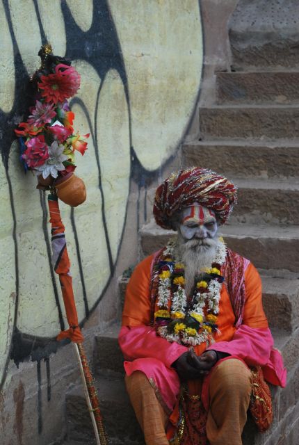 Varanasi Day Tour - Boating, Walking, Yoga Temple, Wrestling - Participant Information