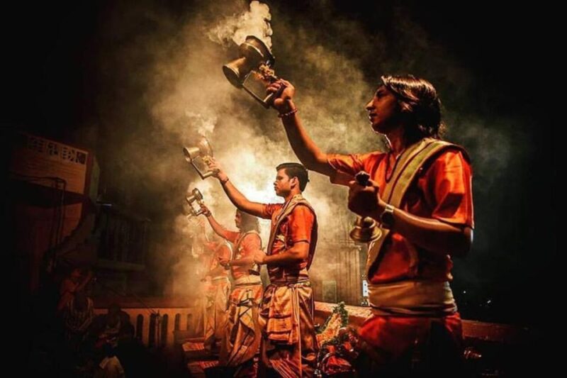 Varanasi Day Trip Ganga Aarti - Savoring the Local Cuisine