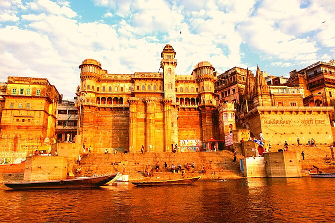 Varanasi From Mumbai (With Flights): a Luxury Private Guided Tour in a Weekend - Taking in History and Culture