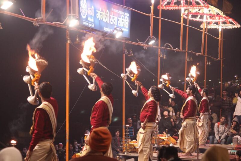 Varanasi: Ganga Arti Evening Light Ceremony on the Main Ghat - Itinerary Details