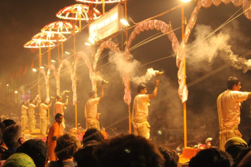 Varanasi: Ganga Arti Evening Light Ceremony on the Main Ghat - Inclusions and Exclusions