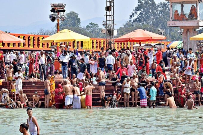 Varanasi: Ganges River Boat Ride and Sarnath Day Tour - Group Options and Restrictions