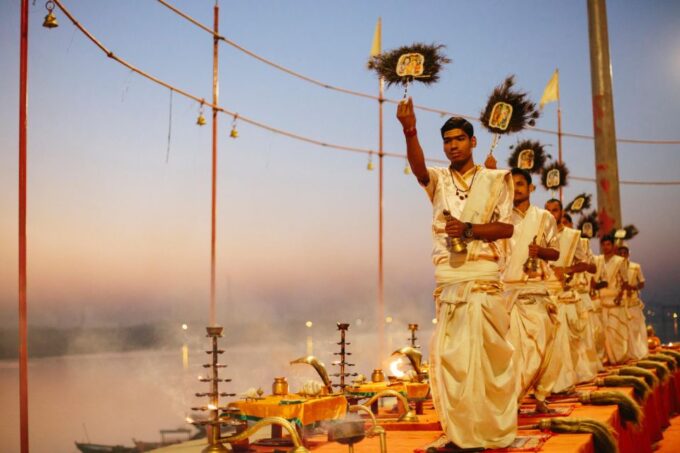 Varanasi Highlights. 1 Day Tour - Silk Weaving Tour