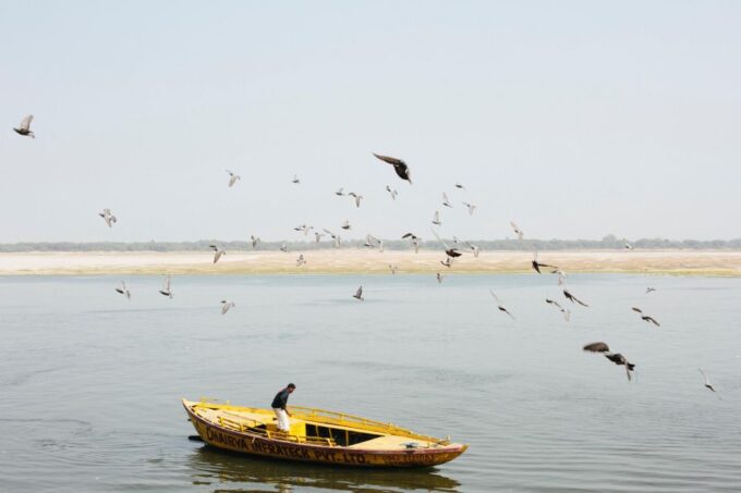 Varanasi Highlights. 1 Day Tour - Sunset Boat Tour and Ganga Aarti Ceremony