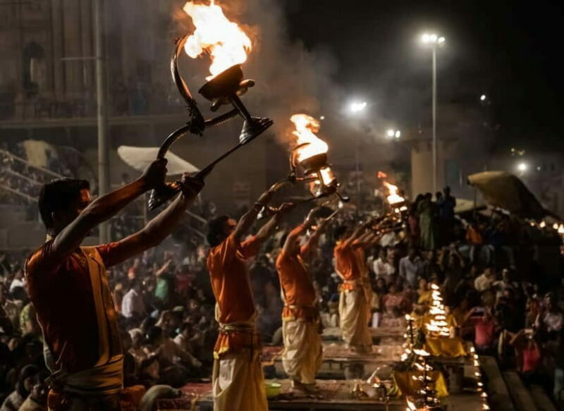 Varanasi Landmark Evening City Tour - Aarti & Boating - Key Points