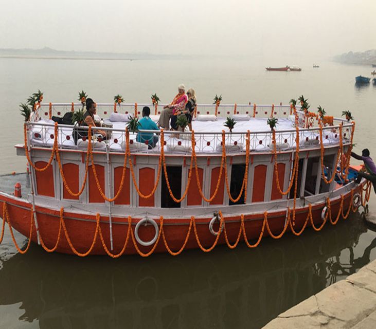 Varanasi: Maharaja Boat Ride and Dinner - Key Points